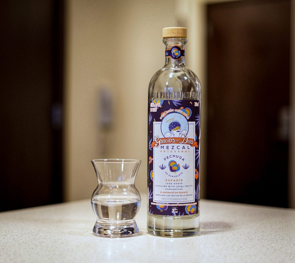 Gracias a Dios Mezcal De Pechuga