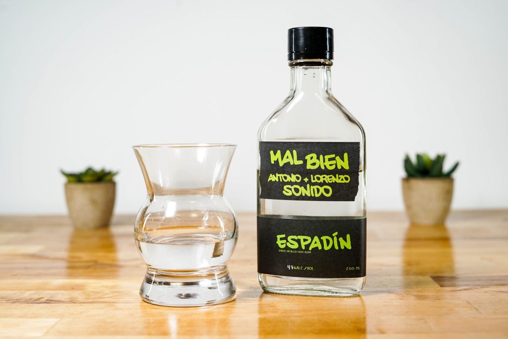 Mal Bien Antonio and Lorenzo Sonido Espadin