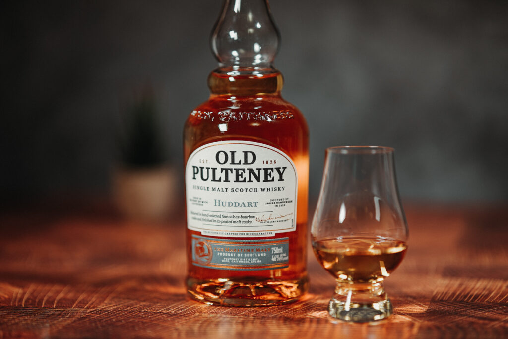 Old Pulteney Huddart spirit image