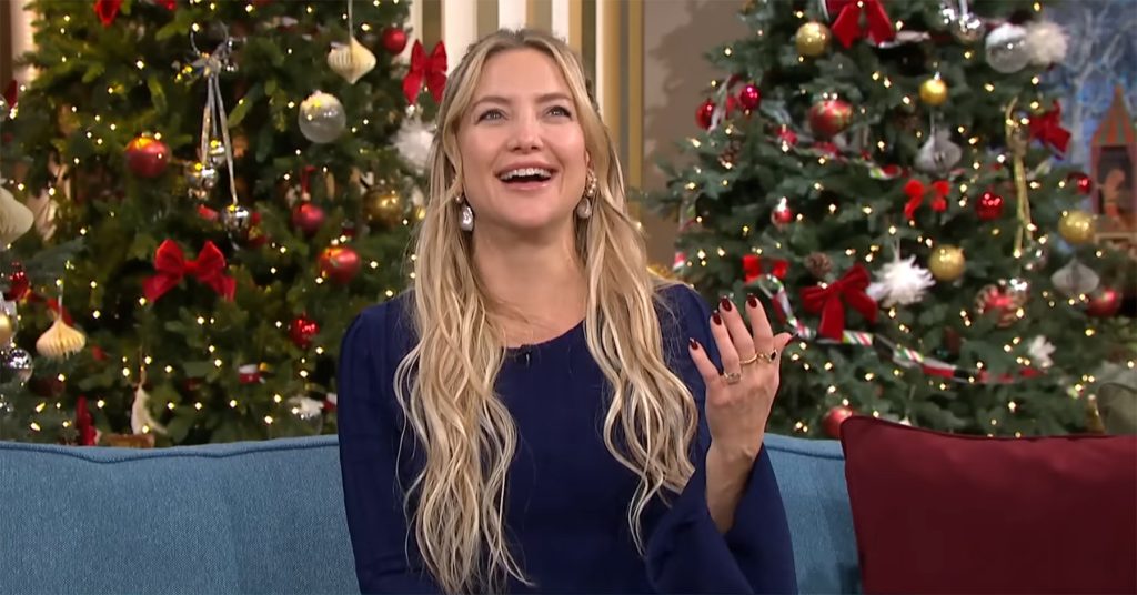 Glass Onion Star Kate Hudson Couldn’t Wait to Film Bikini Scene and Join Everyone ‘Having Aperol Spritzes in Greece’