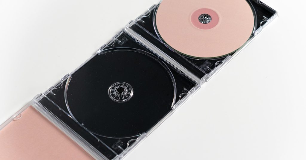 Woman Reportedly so Drunk She Hands Police CD Instead of Driver’s License