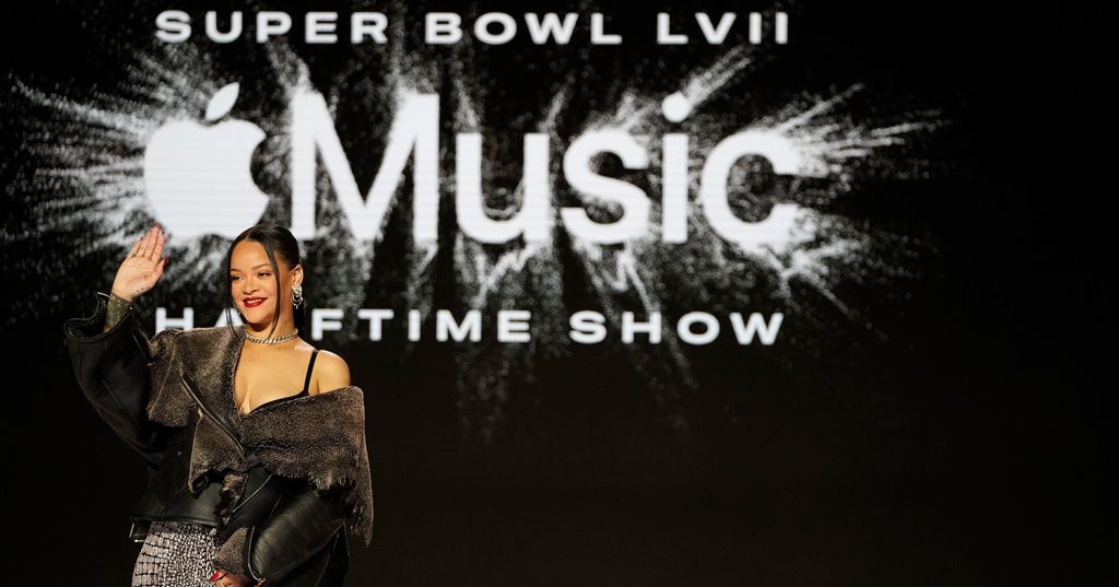 Rihanna’s Rum Punch is the Perfect Party Drink for Super Bowl LVII