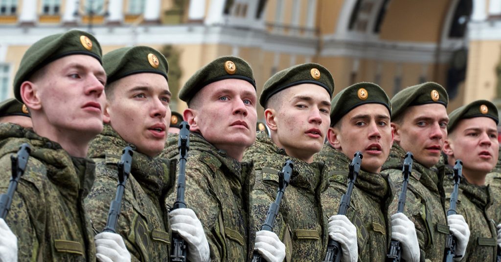 Drunk Russian Soldiers Being Thrown Into Underground Cages by Putin’s Commanders, Says Report