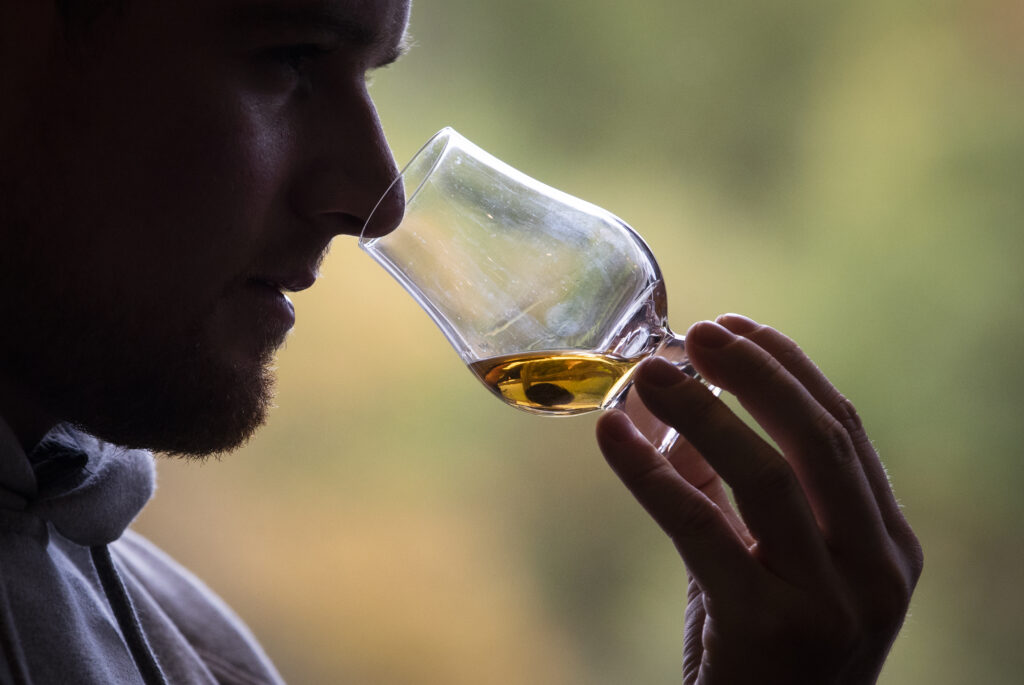 how to taste whisky