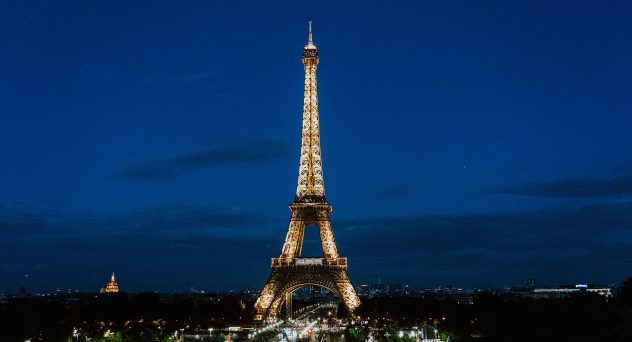 ‘Drunk’ US Tourists Stuck in Eiffel Tower Overnight, Found Asleep Next Morning