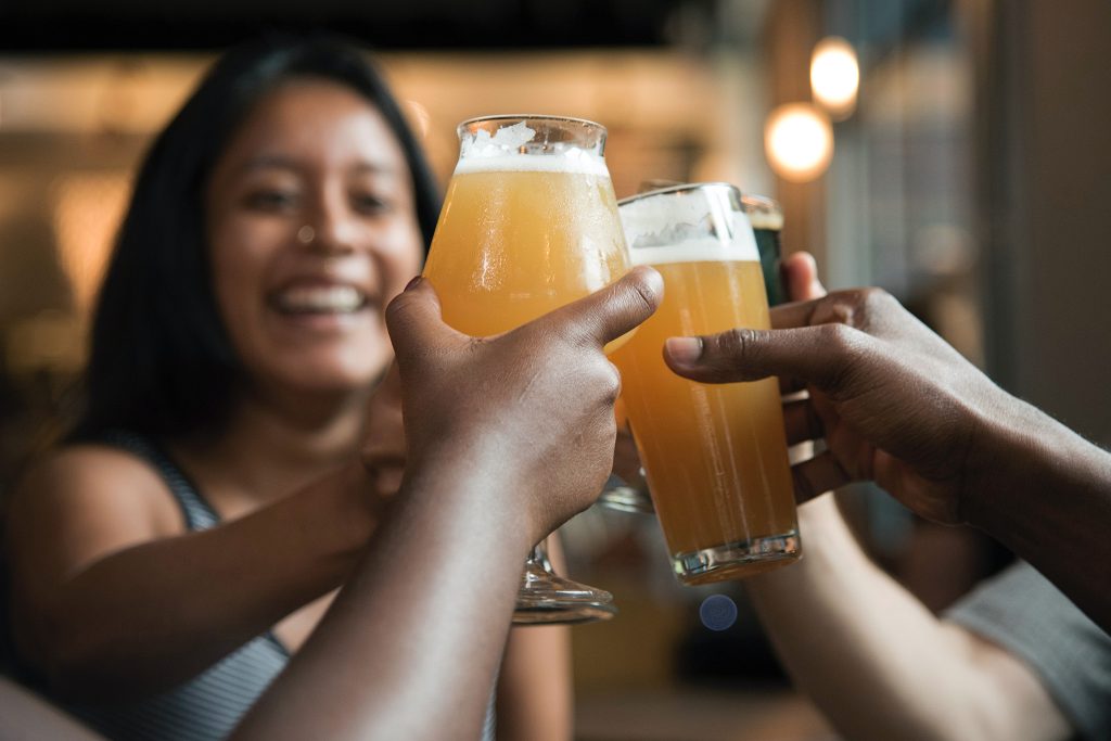 Alcohol Gives Men ‘Liquid Courage,’ Not ‘Beer Goggles,’ Says New Study