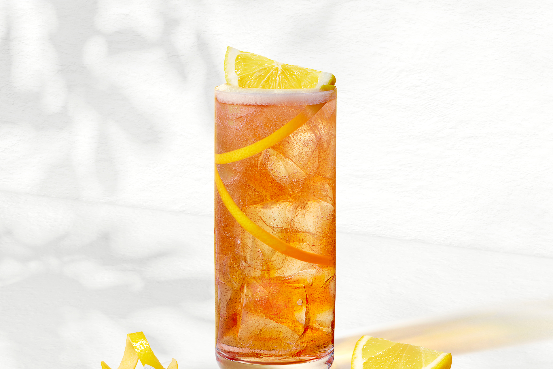 Jim Beam Peach & Iced Tea cocktail image