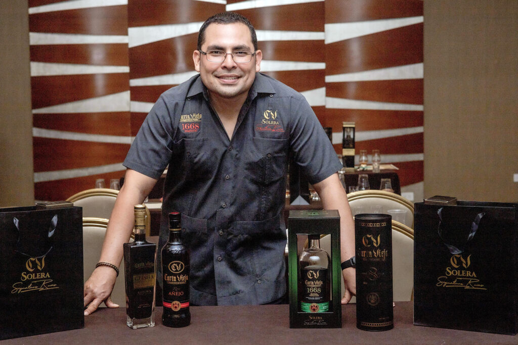 Ron Viejo de Panamá Master Blender William De Gracia
